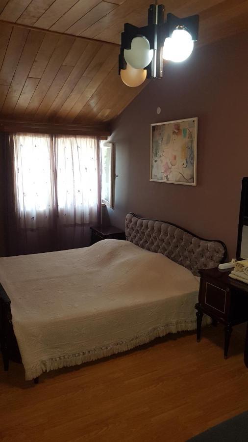 When In Tbilisi Hotell Eksteriør bilde