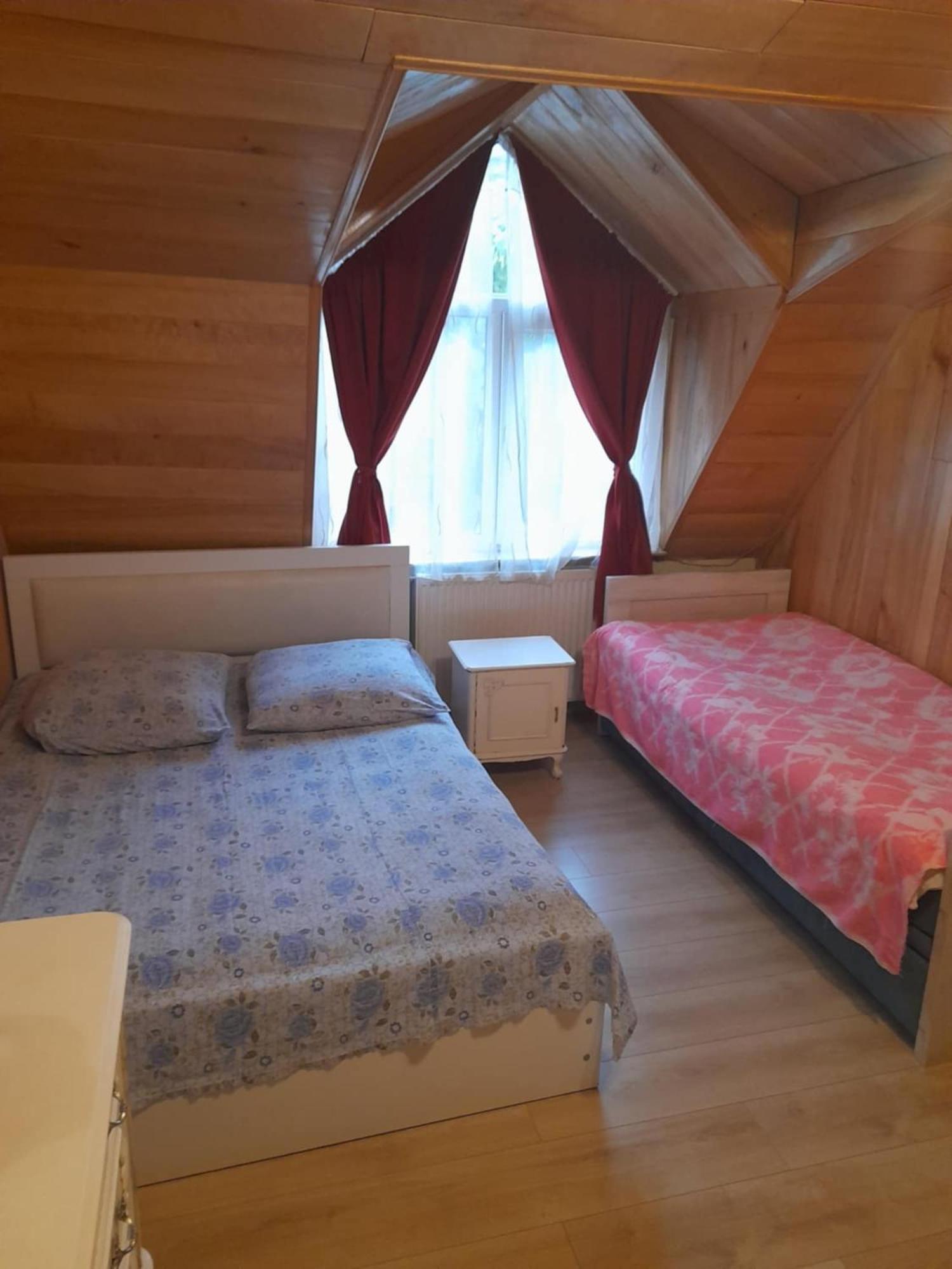 When In Tbilisi Hotell Eksteriør bilde